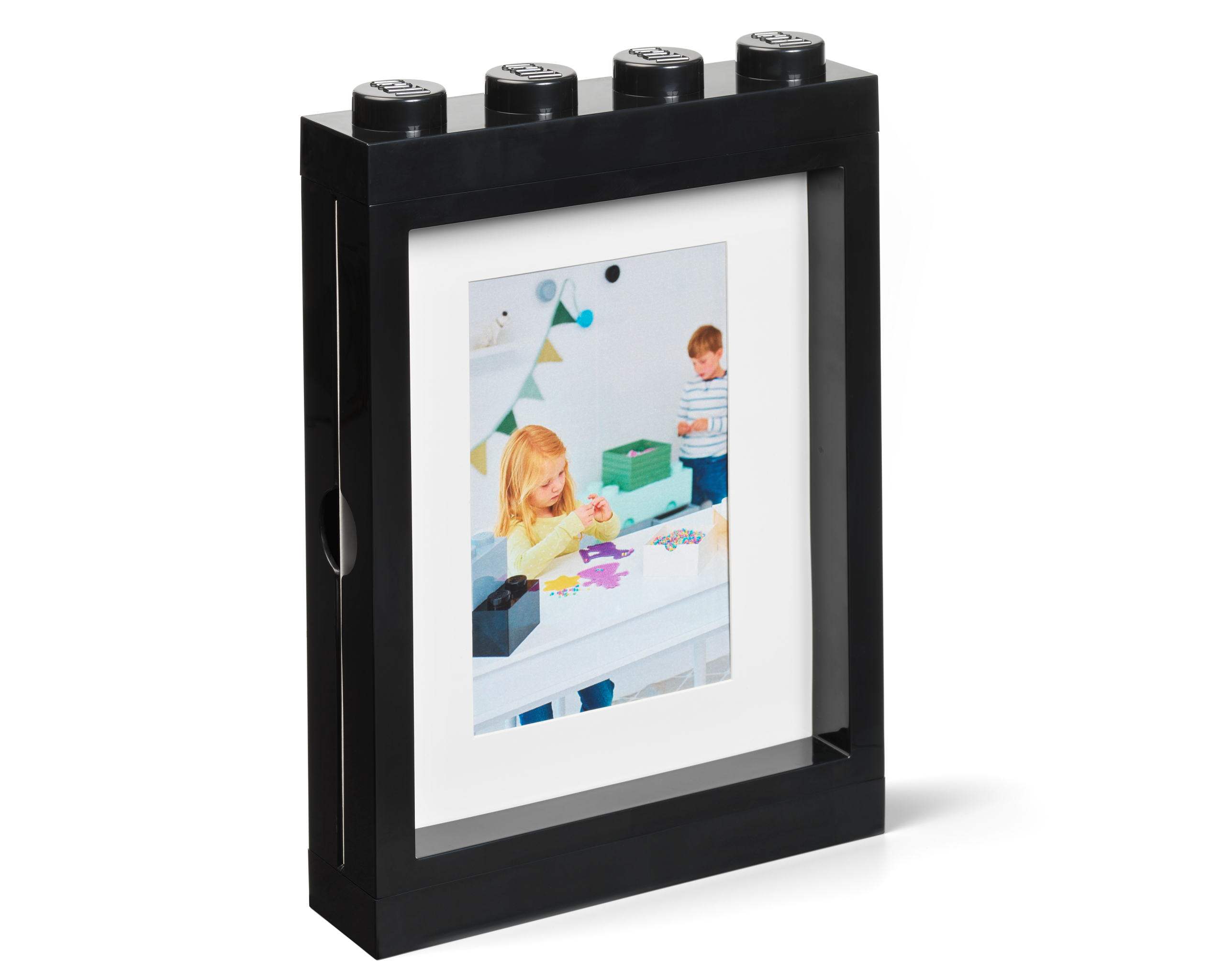 1F1157DA-D6A4-322C-6821-281D9E5867F6.png LEGO® Picture Frame - Image 1